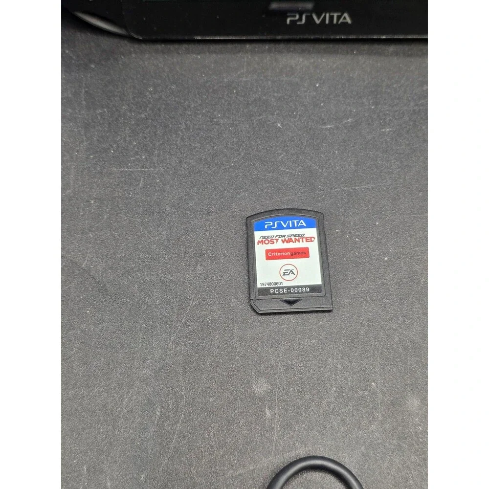 Sony PS Vita Slim Bundle (pch2001)